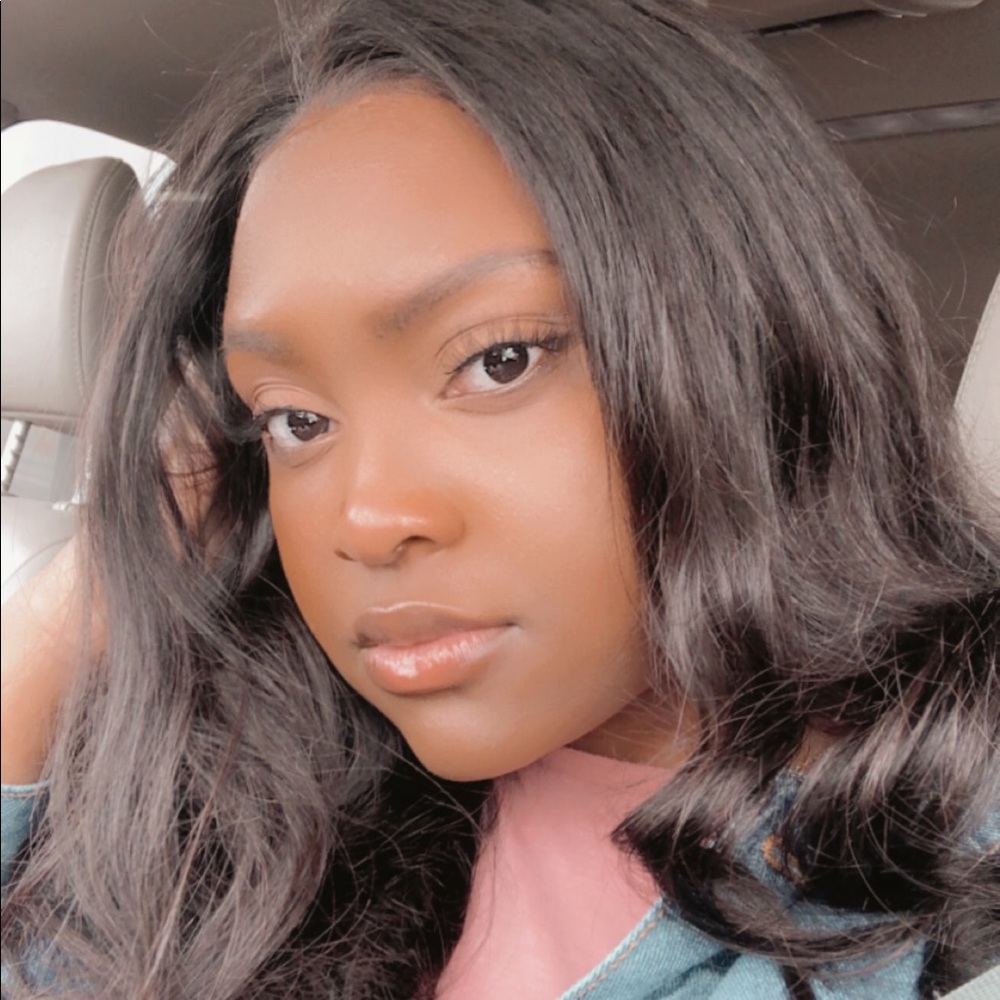 Meet your Posher, Gabby
